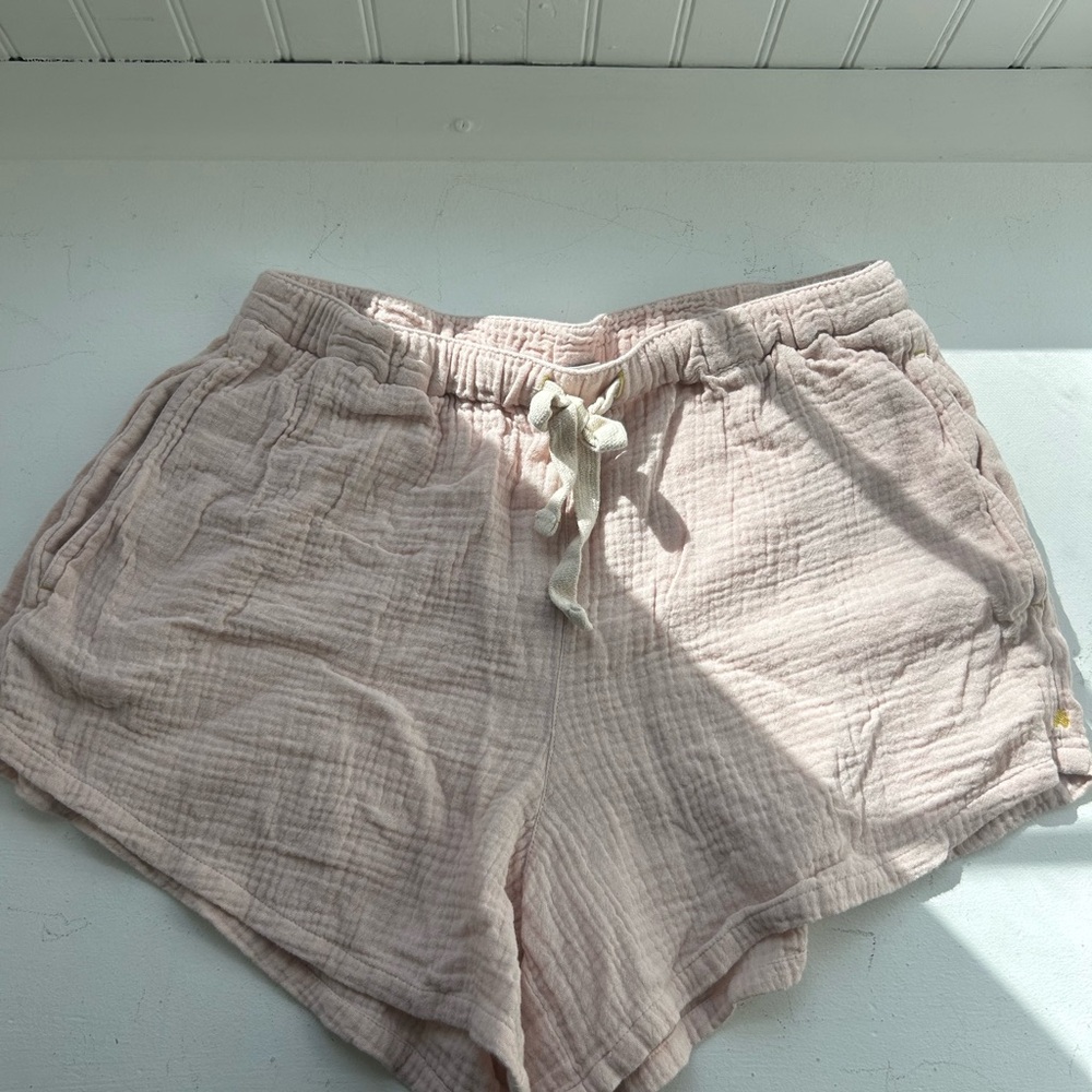 Kerri Rosenthal Dusty Pink Shorts Lightweight Elastic Waistband
